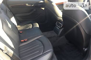 Седан Audi A8 2017 в Днепре