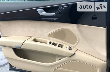 Седан Audi A8 2014 в Киеве