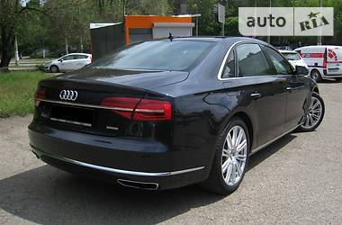 Седан Audi A8 2016 в 