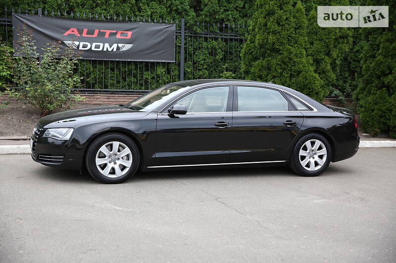 Седан Audi A8 2012 в Киеве