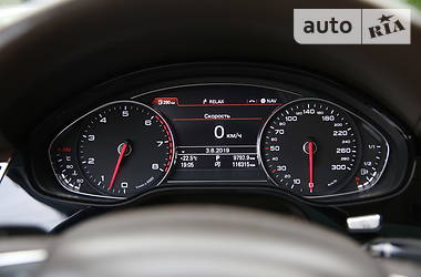 Седан Audi A8 2012 в Киеве