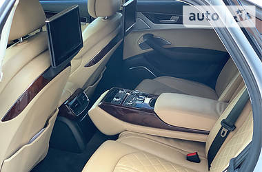 Седан Audi A8 2010 в Виннице