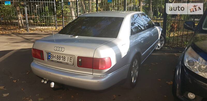 Седан Audi A8 2001 в Одессе