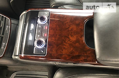 Седан Audi A8 2011 в 