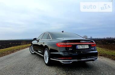 Седан Audi A8 2018 в Киеве