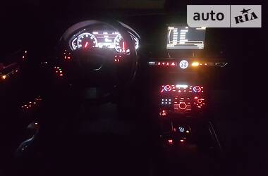 Седан Audi A8 2012 в Києві