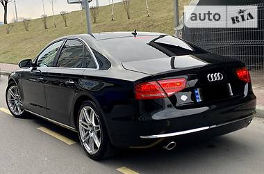 Седан Audi A8 2013 в 