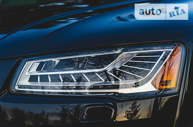 Седан Audi A8 2016 в 