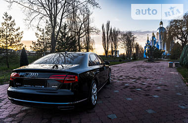 Седан Audi A8 2016 в 