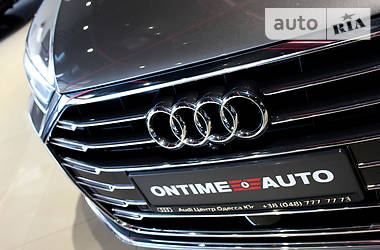 Седан Audi A8 2017 в 