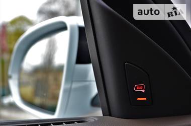 Седан Audi A8 2017 в 
