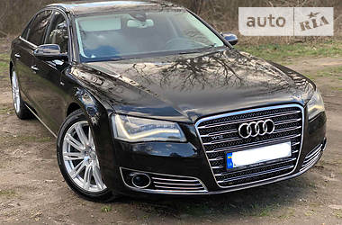 Седан Audi A8 2012 в 