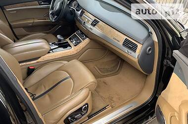 Седан Audi A8 2012 в 