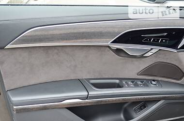Седан Audi A8 2017 в 