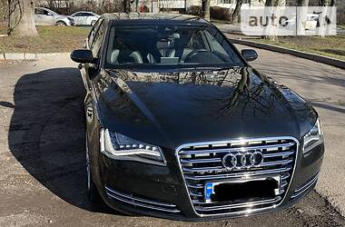 Седан Audi A8 2012 в Львове