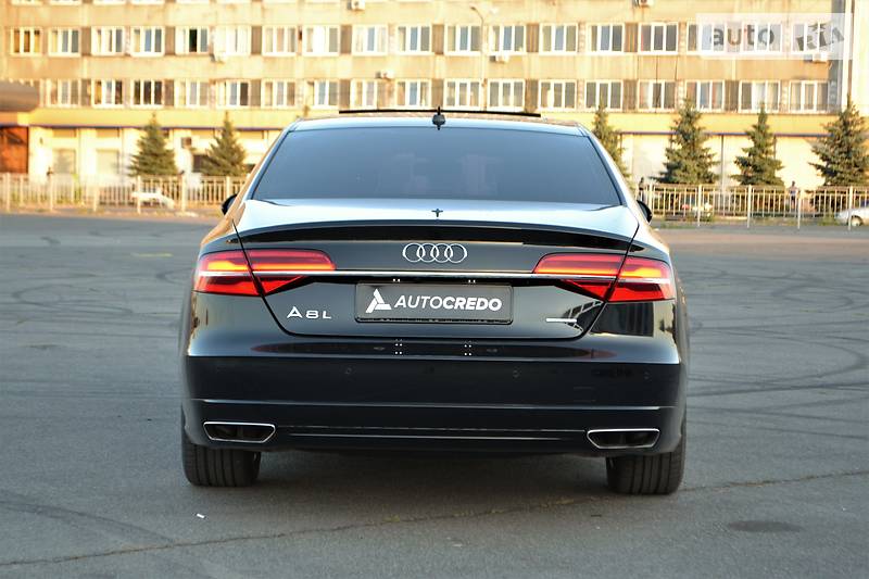 Седан Audi A8 2016 в Харькове