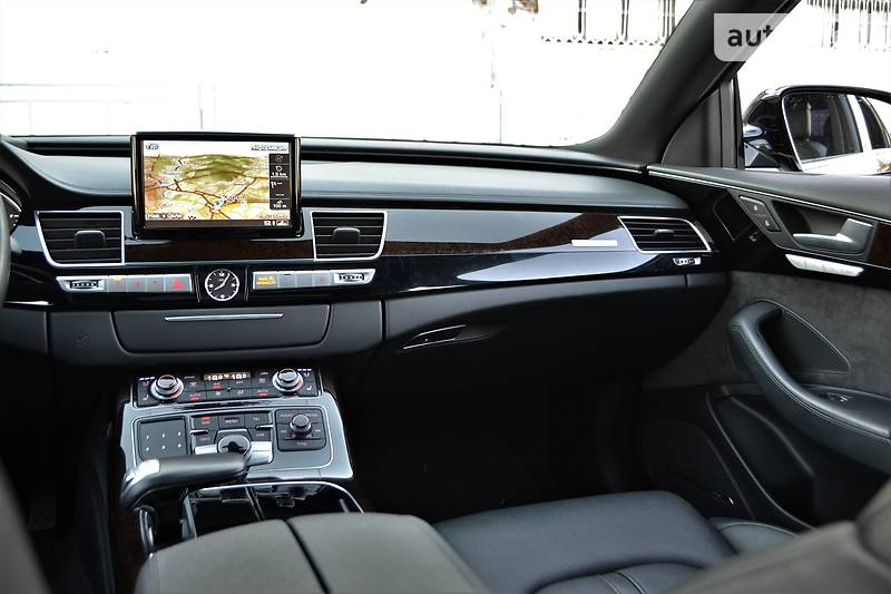 Седан Audi A8 2016 в Харькове
