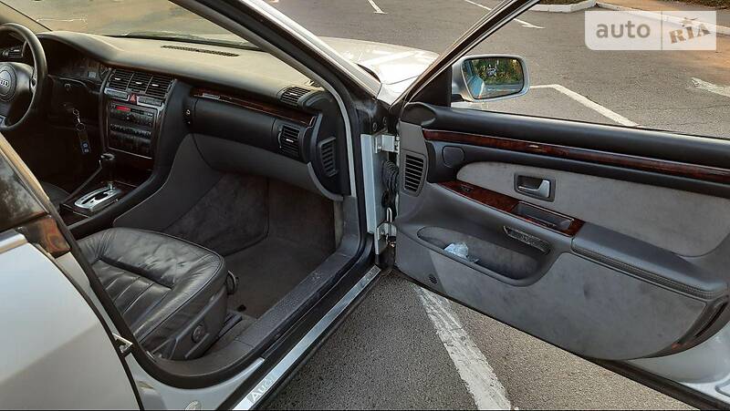 Седан Audi A8 2000 в Белой Церкви