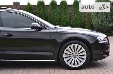 Седан Audi A8 2015 в Ровно