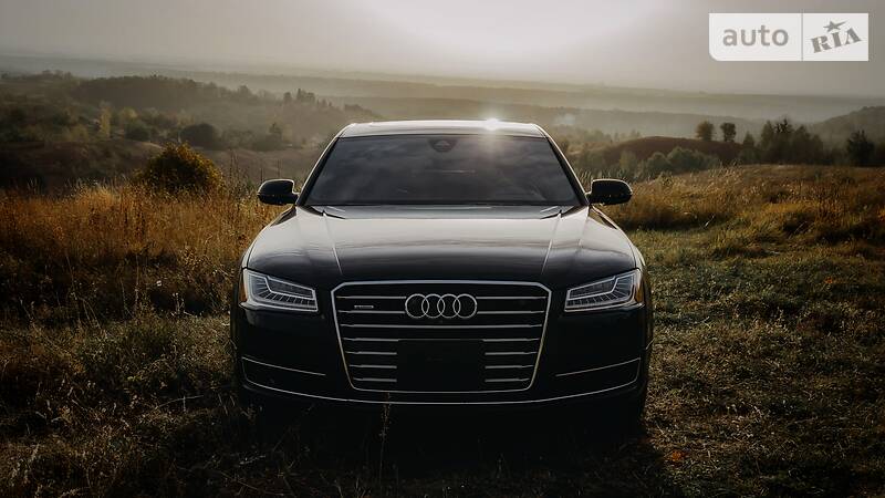 Седан Audi A8 2016 в Сумах