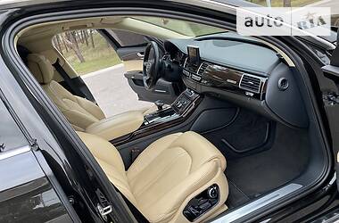 Седан Audi A8 2012 в Киеве