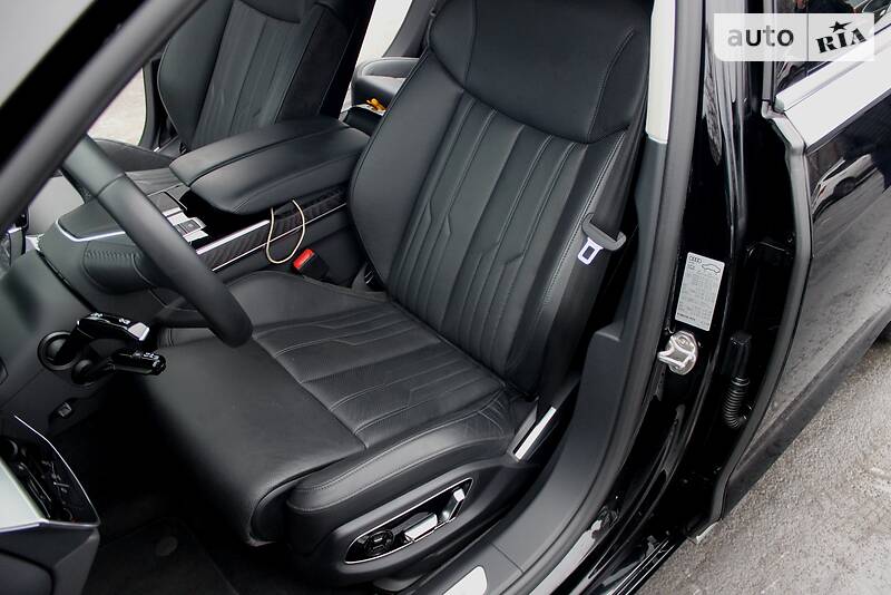 Седан Audi A8 2018 в Харькове