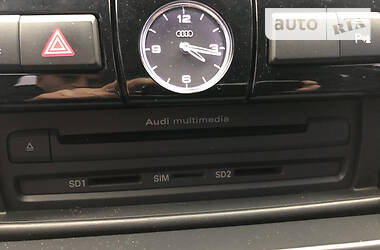 Седан Audi A8 2013 в Кривом Роге