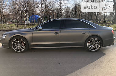 Седан Audi A8 2013 в Кривом Роге