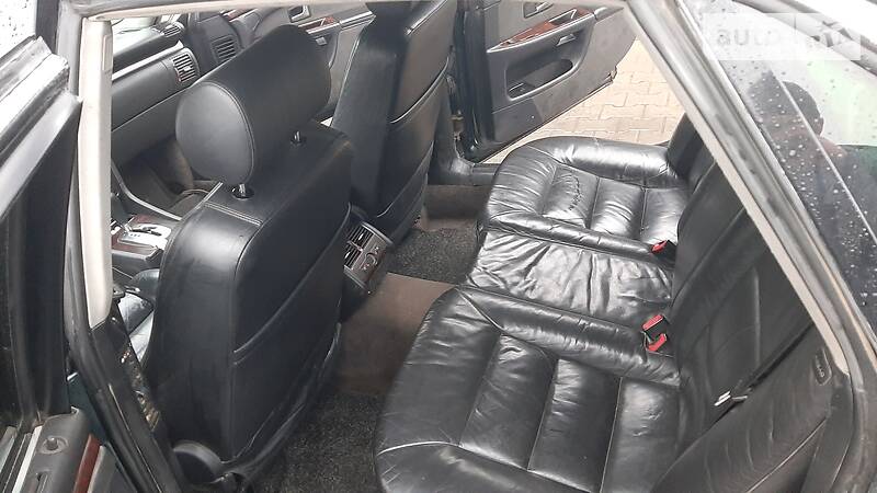 Седан Audi A8 2000 в Черновцах