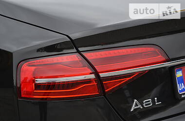 Внедорожник / Кроссовер Audi A8 2015 в Ровно