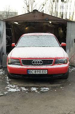 Седан Audi A8 1994 в Львове