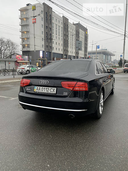 Седан Audi A8 2012 в Киеве