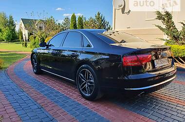 Седан Audi A8 2012 в Луцке