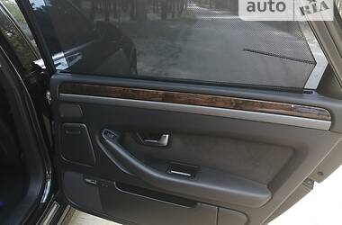 Седан Audi A8 2004 в 