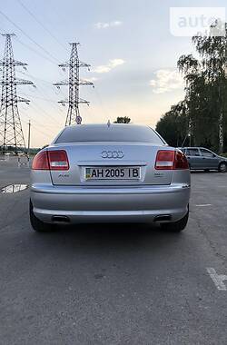 Седан Audi A8 2005 в Харькове