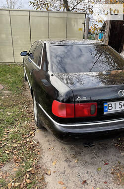 Седан Audi A8 1999 в Полтаве