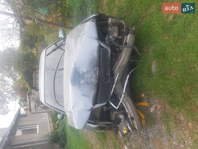 Седан Audi A8 1997 в Мукачево