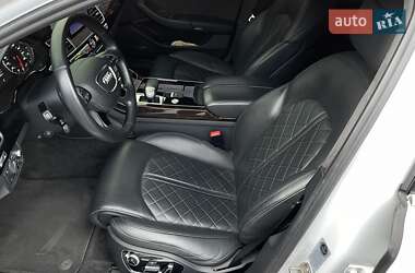 Седан Audi A8 2016 в Киеве