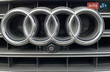 Седан Audi A8 2016 в Киеве