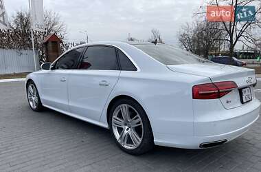Седан Audi A8 2016 в Киеве