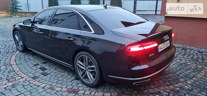 Седан Audi A8 2017 в Тячеве