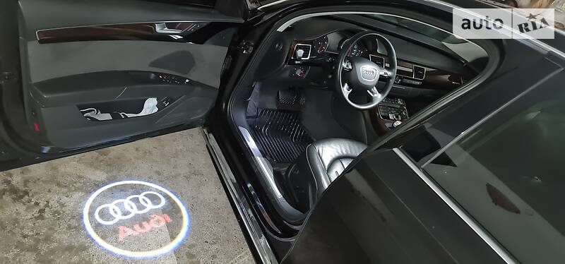Седан Audi A8 2017 в Тячеве
