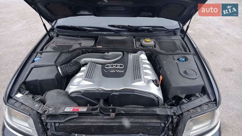 Седан Audi A8 2002 в Шептицькому