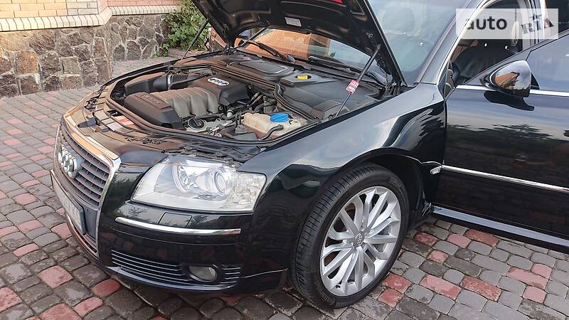 Седан Audi A8 2006 в Киеве