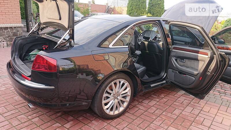 Седан Audi A8 2006 в Киеве