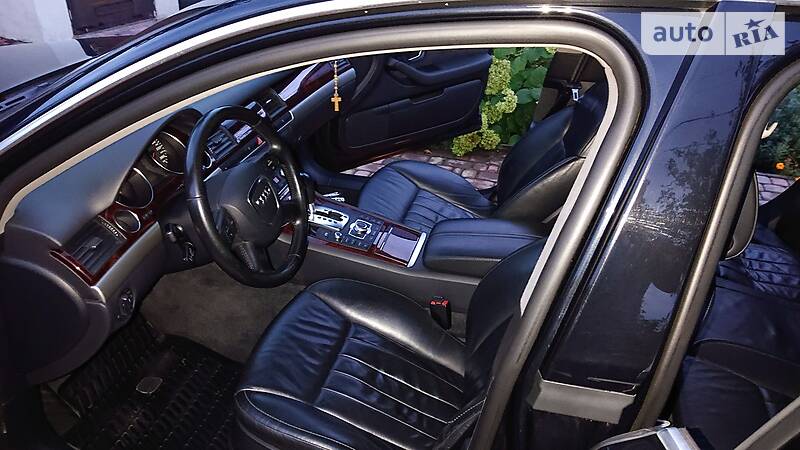 Седан Audi A8 2006 в Киеве
