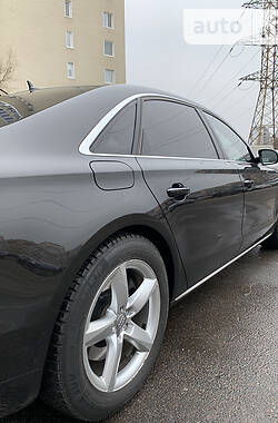 Седан Audi A8 2011 в Киеве