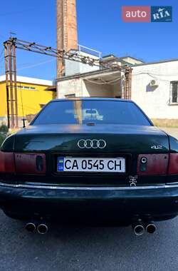 Седан Audi A8 1999 в Черкасах