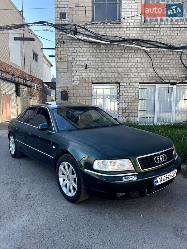 Седан Audi A8 1999 в Черкасах