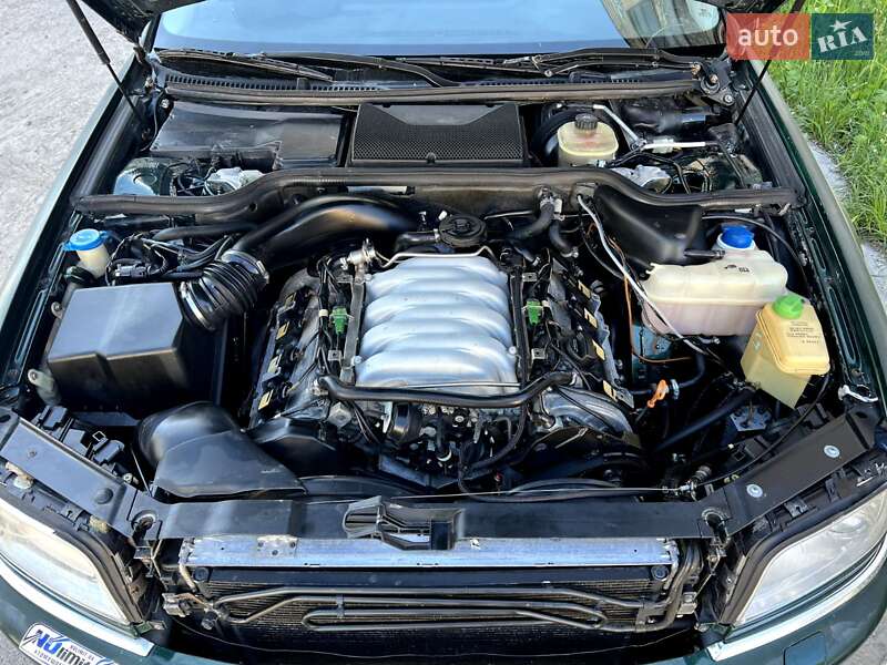Седан Audi A8 1999 в Черкассах